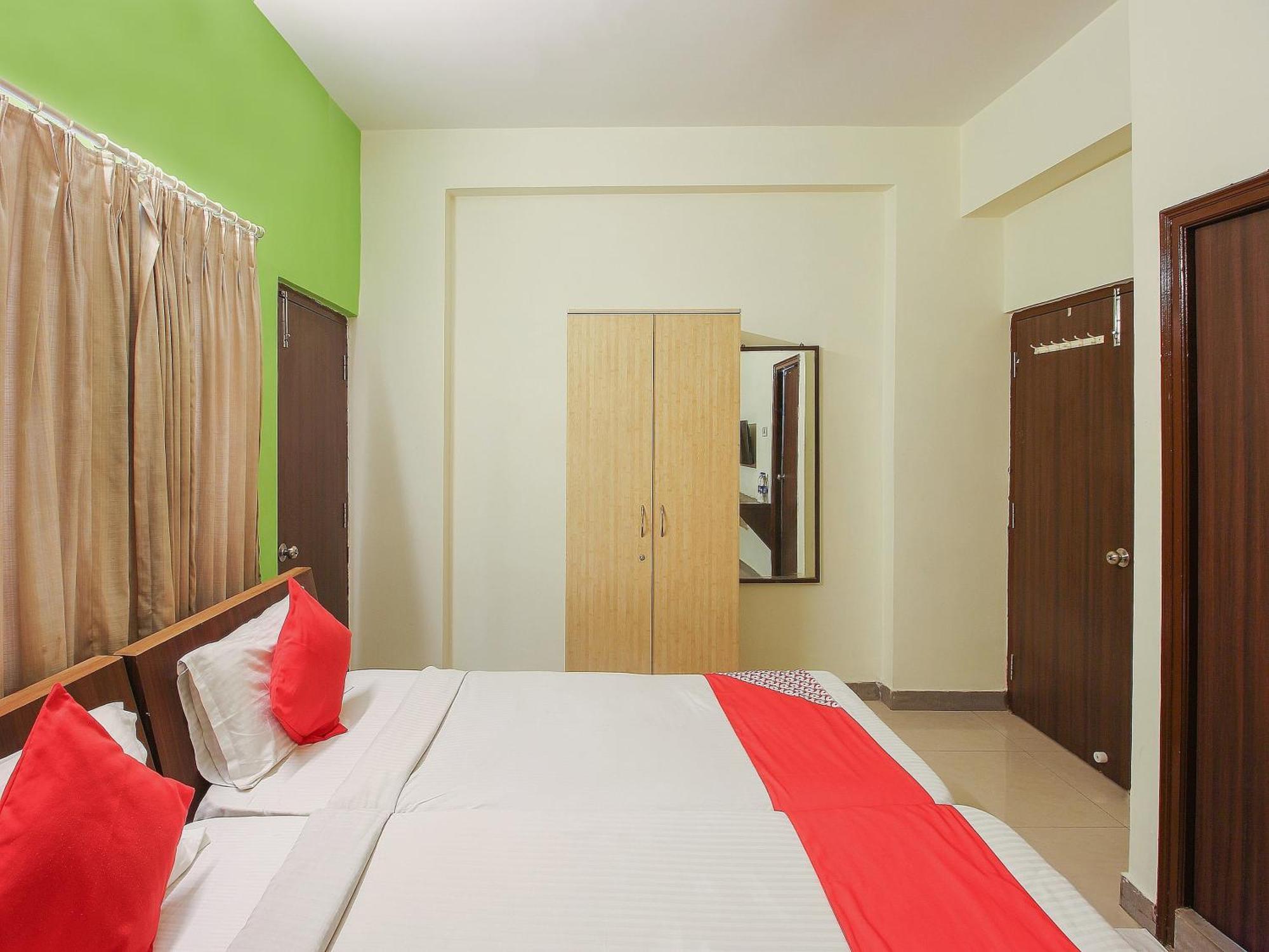 Super Collection O Begumpet Formerly Alpine Glow Sunrise Haïdarabad Extérieur photo